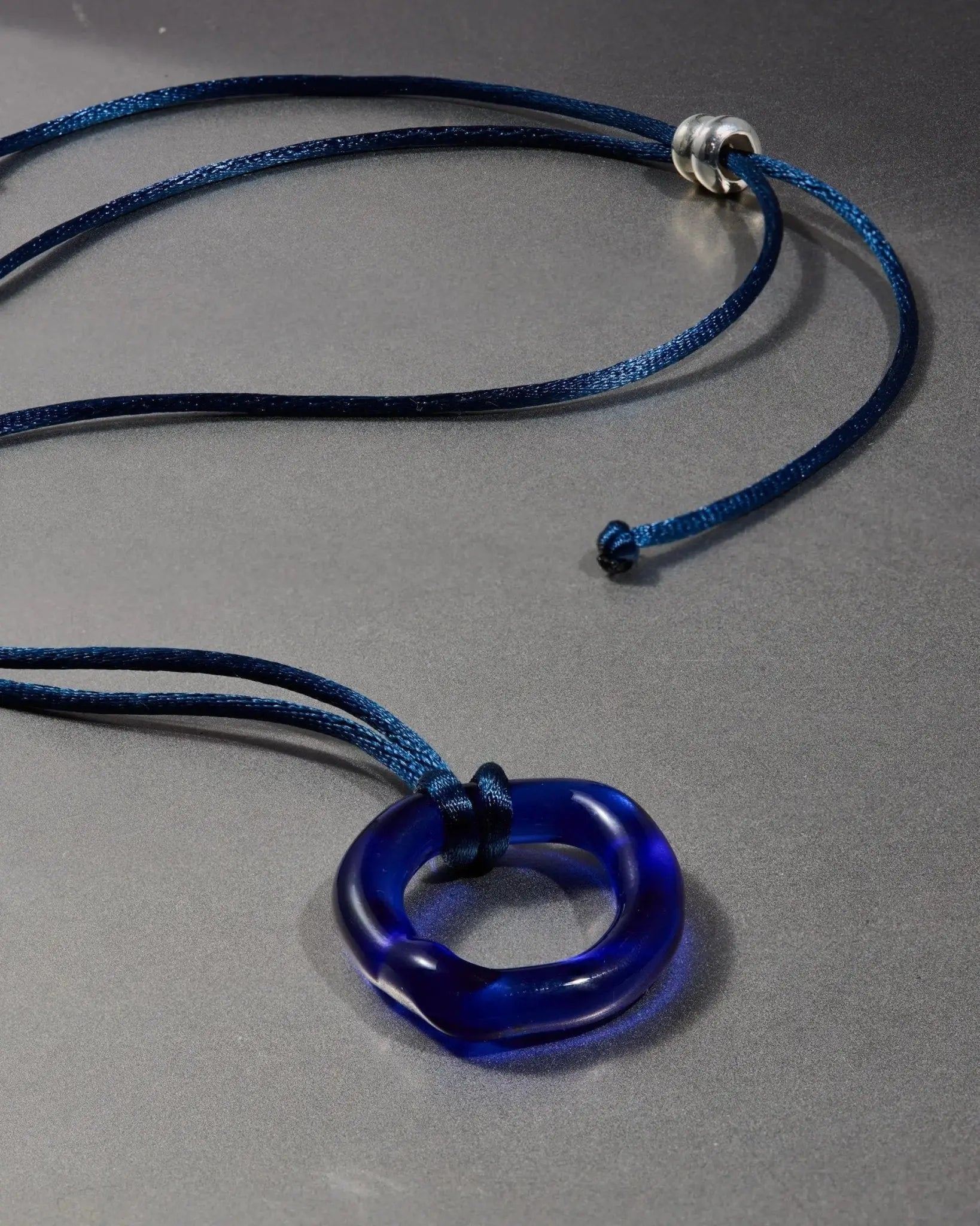 Solos pendant necklace - Beryeni