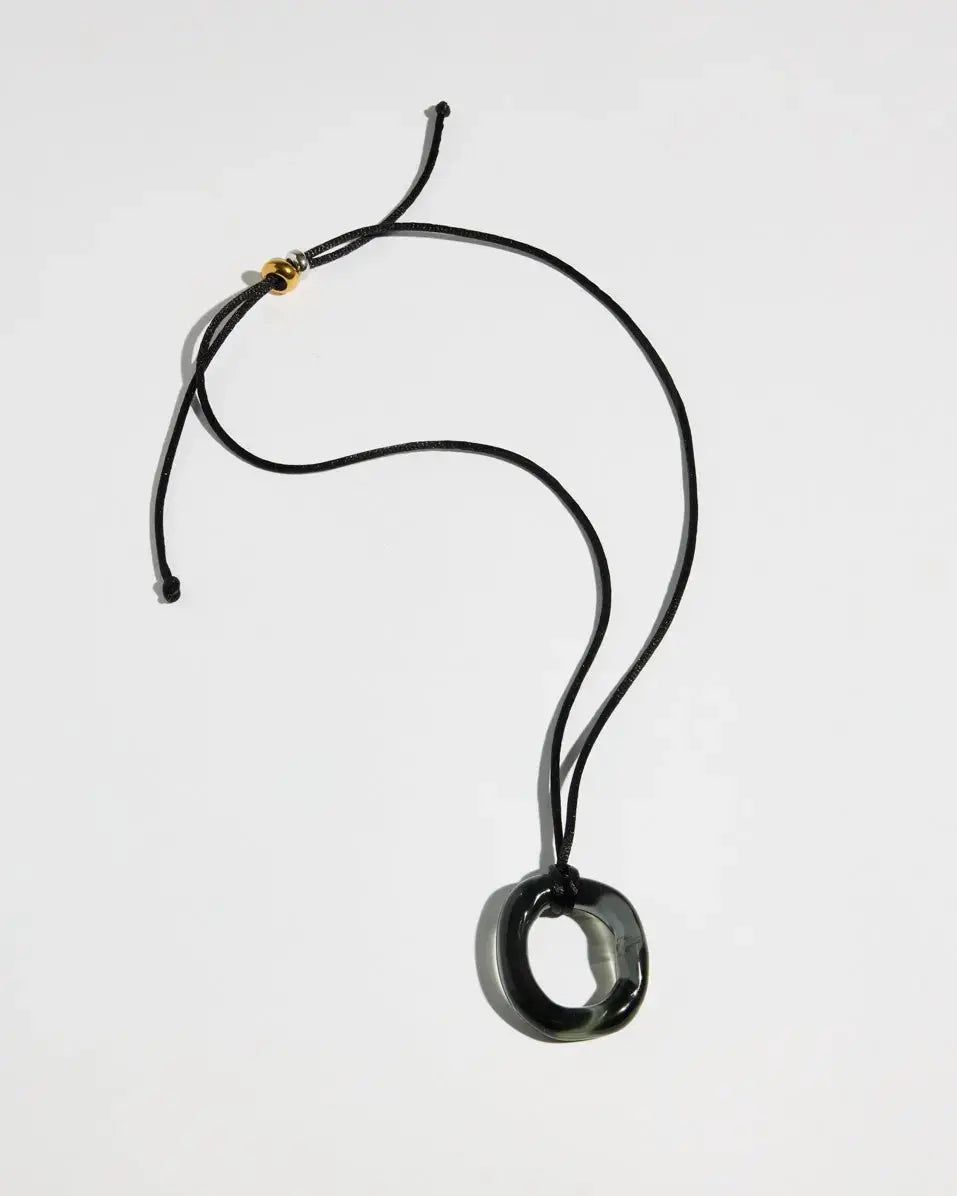 Solos pendant necklace - Beryeni